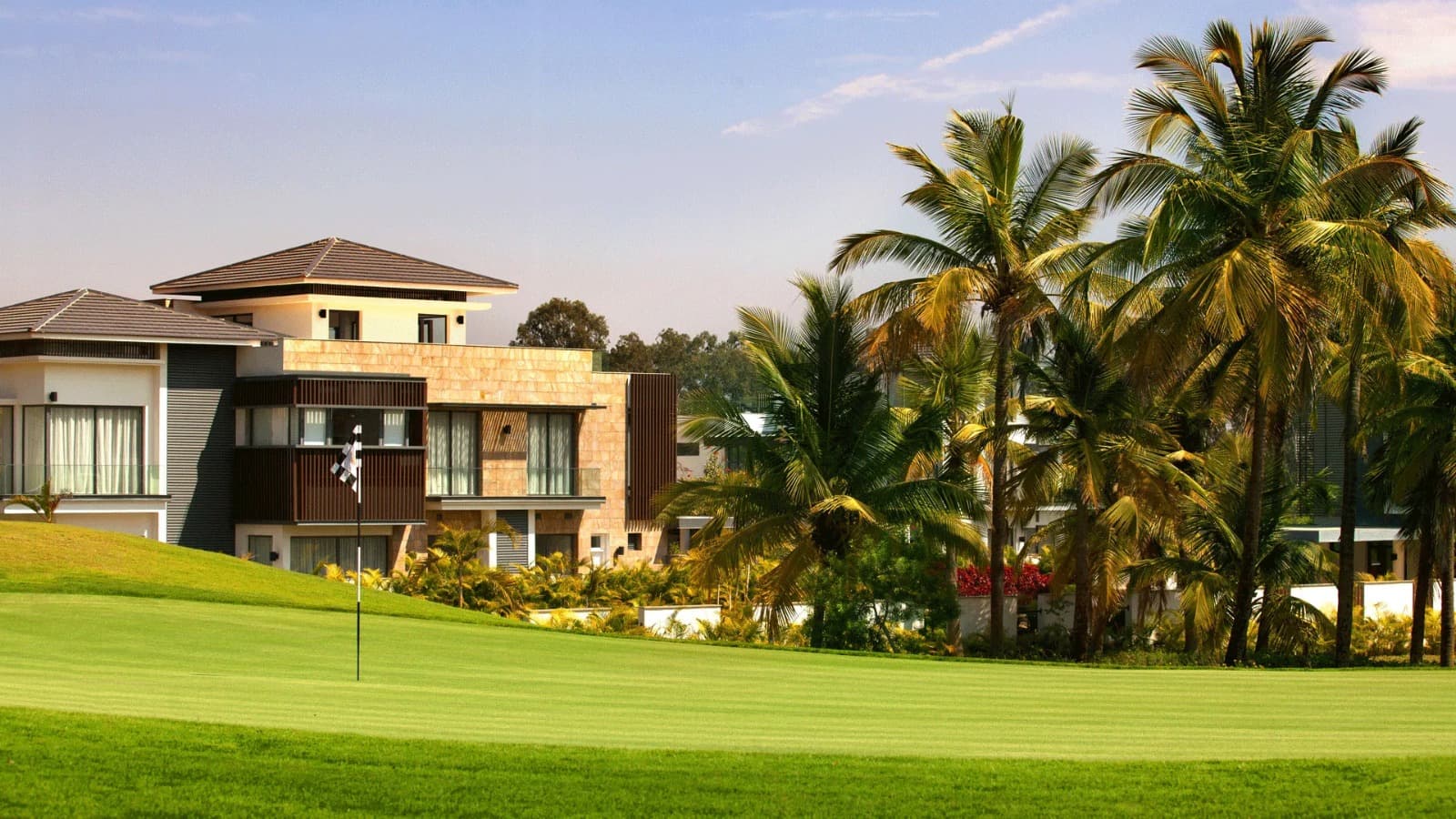 Prestige GolfShire