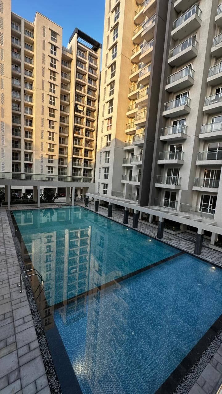 Resale Flats in DNR Arista