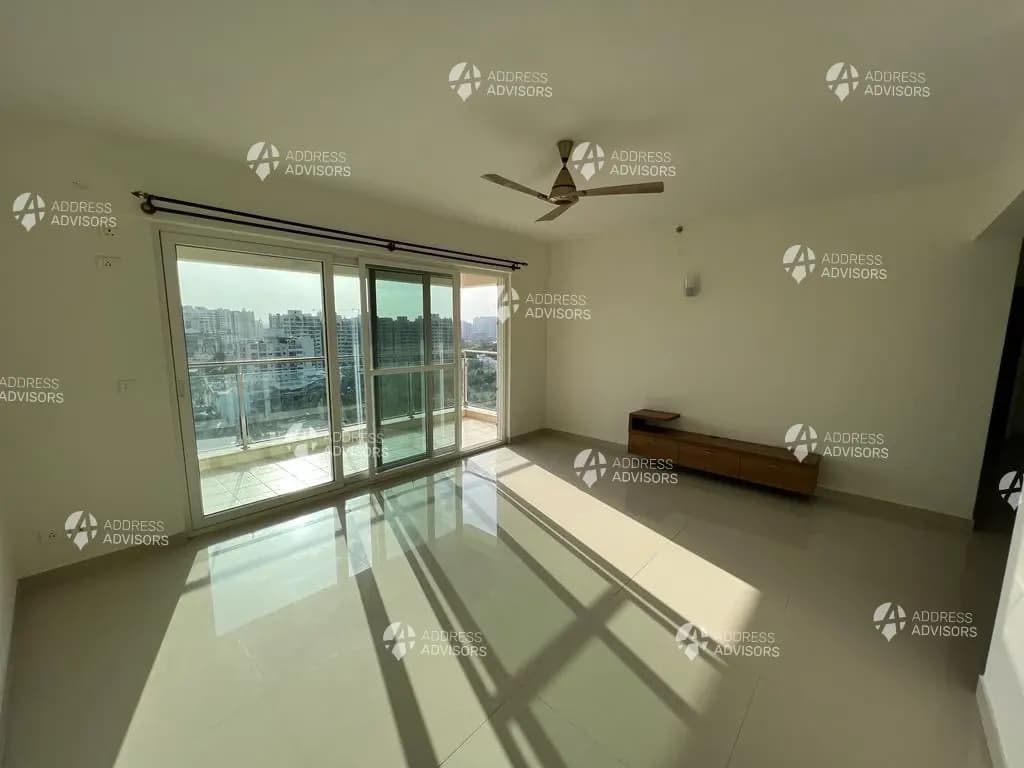 2 BHK Flat for Rent in Prestige Silver Crest