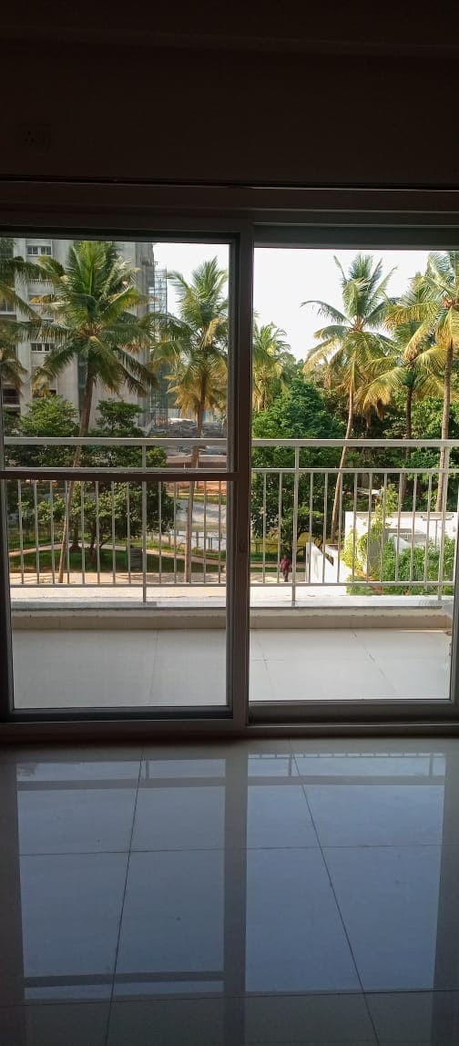 Rohan Upavan, Image
