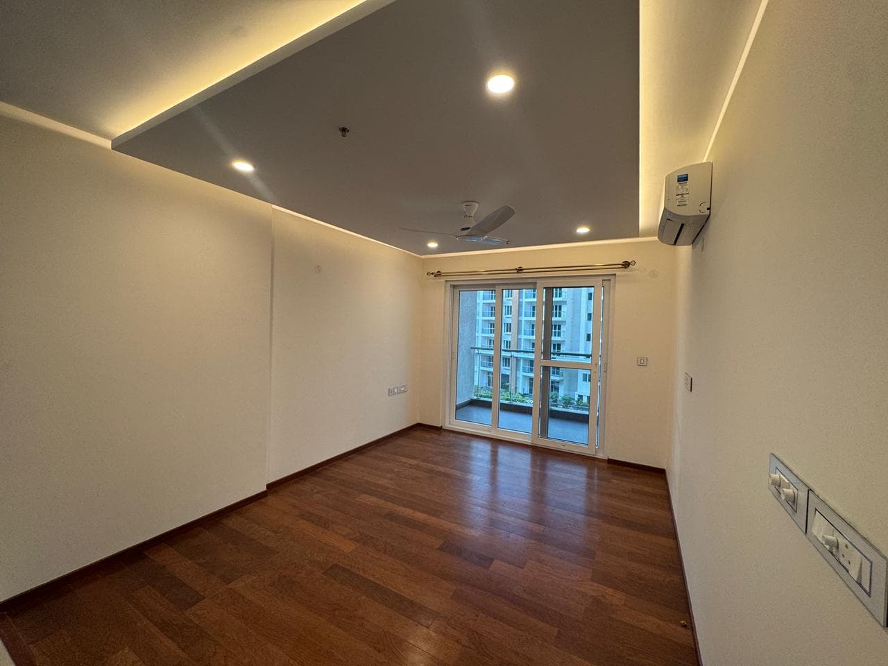 K Raheja Viverea, Bangalore