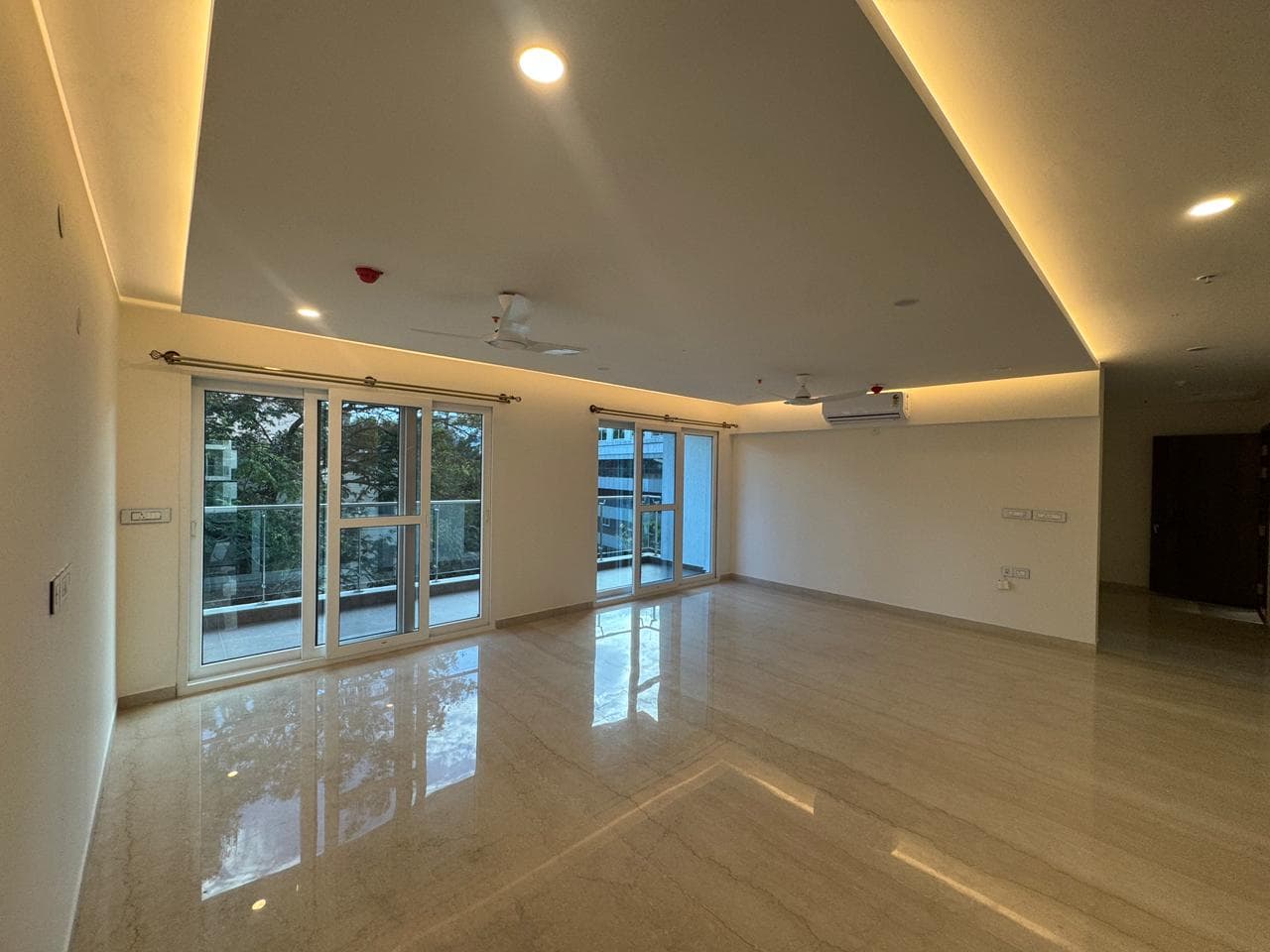 K Raheja Viverea Images