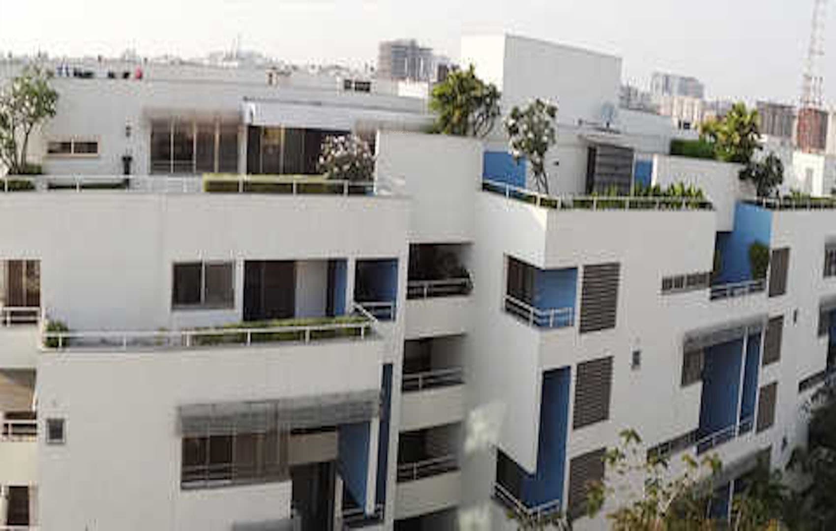 Whistling Court Apartment