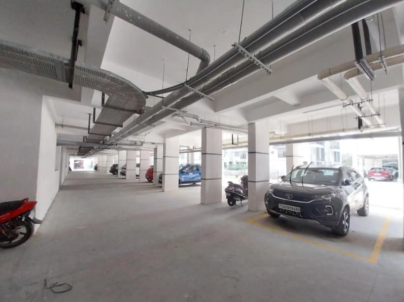 Risinia Skyon parking area